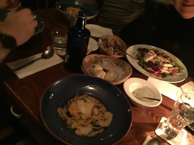 BookNoFees: Restavracija – Pizzeria-Enoteca Altes Spritzenhaus – Ense – Picerija in vinoteka Altes Spritzenhaus, fotografija 4