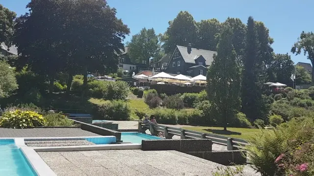 BookNoFees: Restavracija – Korn Kurparkstuben – Winterberg – Kornove sobe v zdraviliškem parku, fotografija 3
