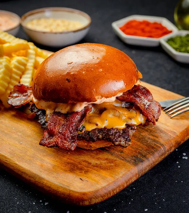 BookNoFees: Okrepčevalnica – Boom Burger – Bucharest – Boom Burger, fotografija 2