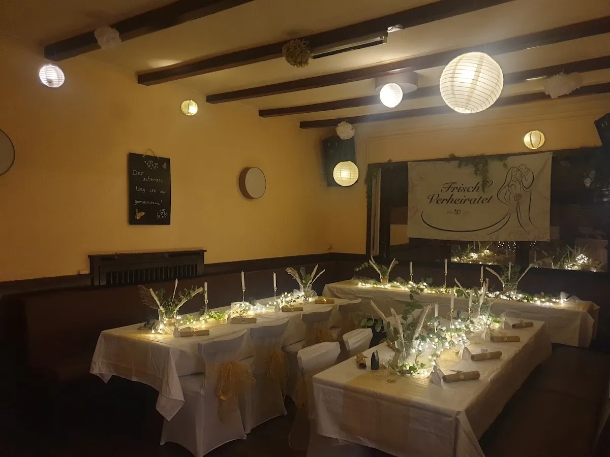 BookNoFees: Restavracija – Im Fäßchen Gaststätte – Hagen – Gostilna »Im Fäßchen«, fotografija 1