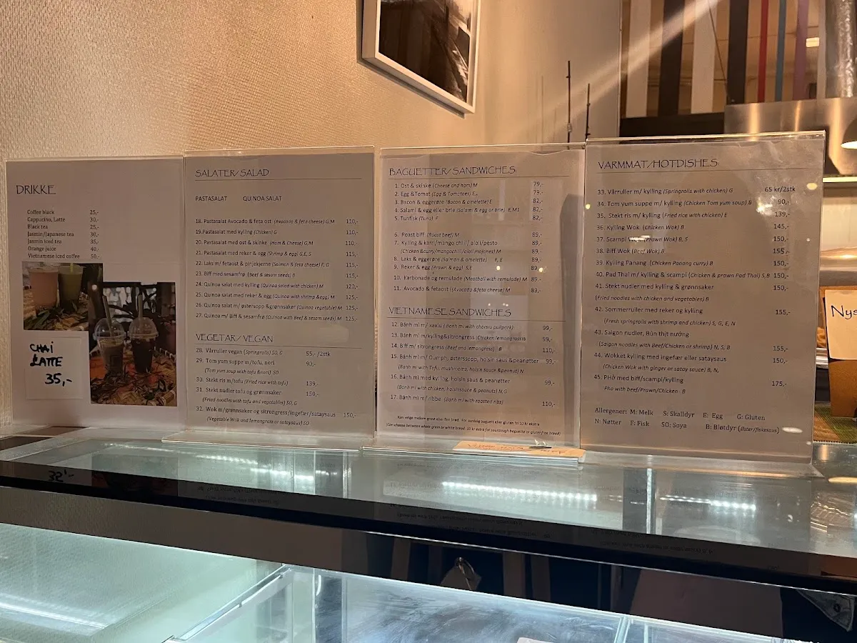 BookNoFees: Restavracija – Camên – Oslo – Windows, fotografija 1