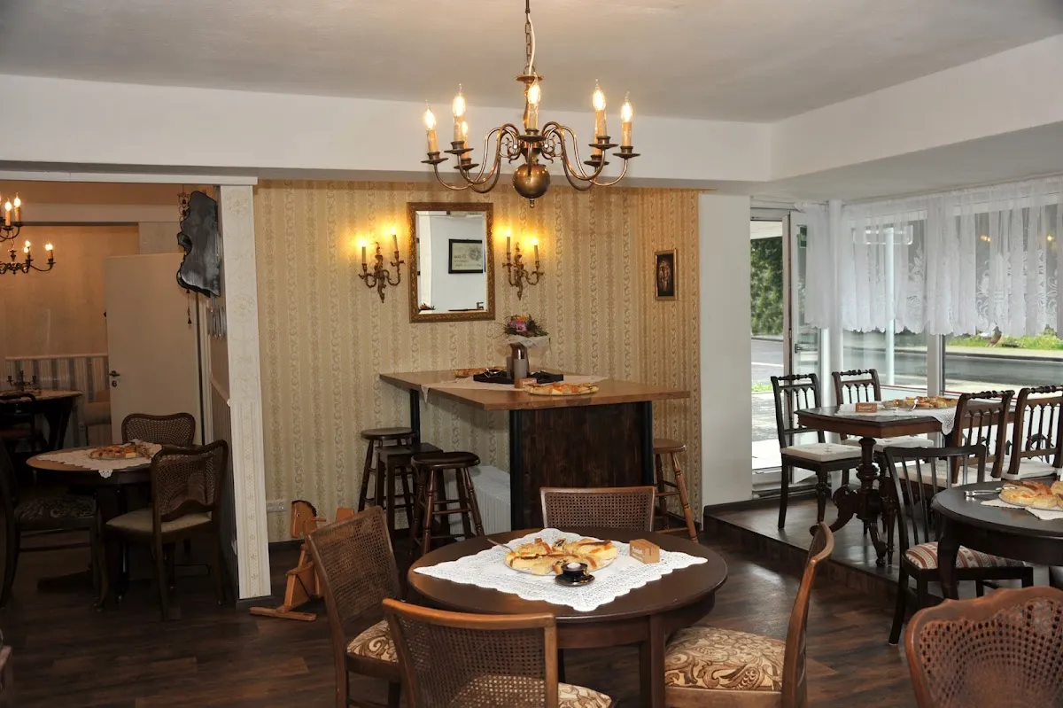 BookNoFees: Restavracija – Café Klarfeld – Hilchenbach – Kavarna Klarfeld, fotografija 1