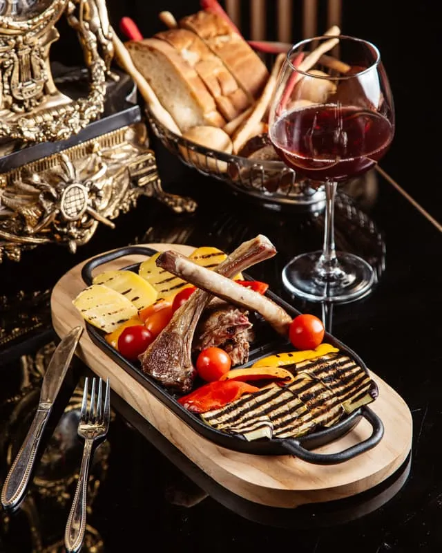 BookNoFees: Restavracija – Adamo's Tapas Bar & Restaurant – Berlin – Adamo's Tapas Bar & Restavracija, fotografija 1