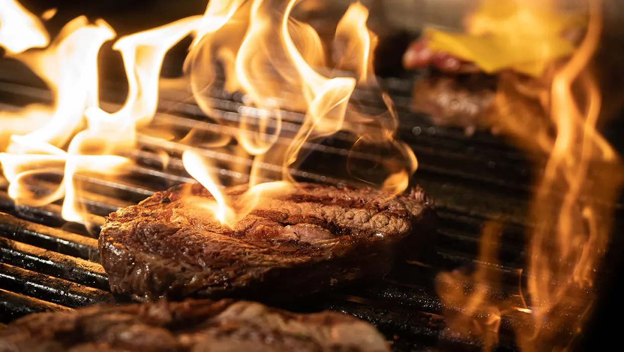 BookNoFees: Restavracija – Beef N' Pepper – Warsaw – Goveje meso s papriko, fotografija 1