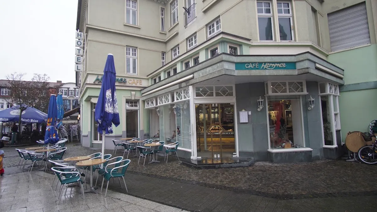BookNoFees: Restavracija – Café Hemmer Conditorei Confiserie – Werl – Kavarna Hemmer – slaščičarna in čokoladnica, fotografija 1
