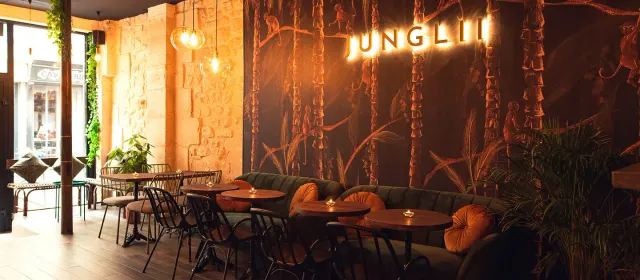 BookNoFees: Restavracija – Junglii – Paris – Džungli, fotografija 3