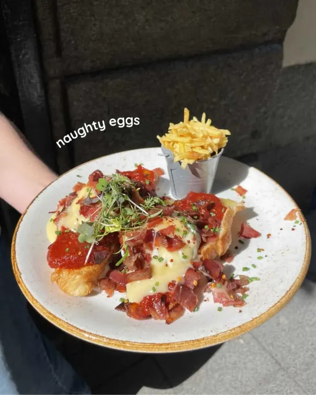 BookNoFees: Kavarna – Brunch Club Cafe – Madrid – Brunch Club Cafe, fotografija 3