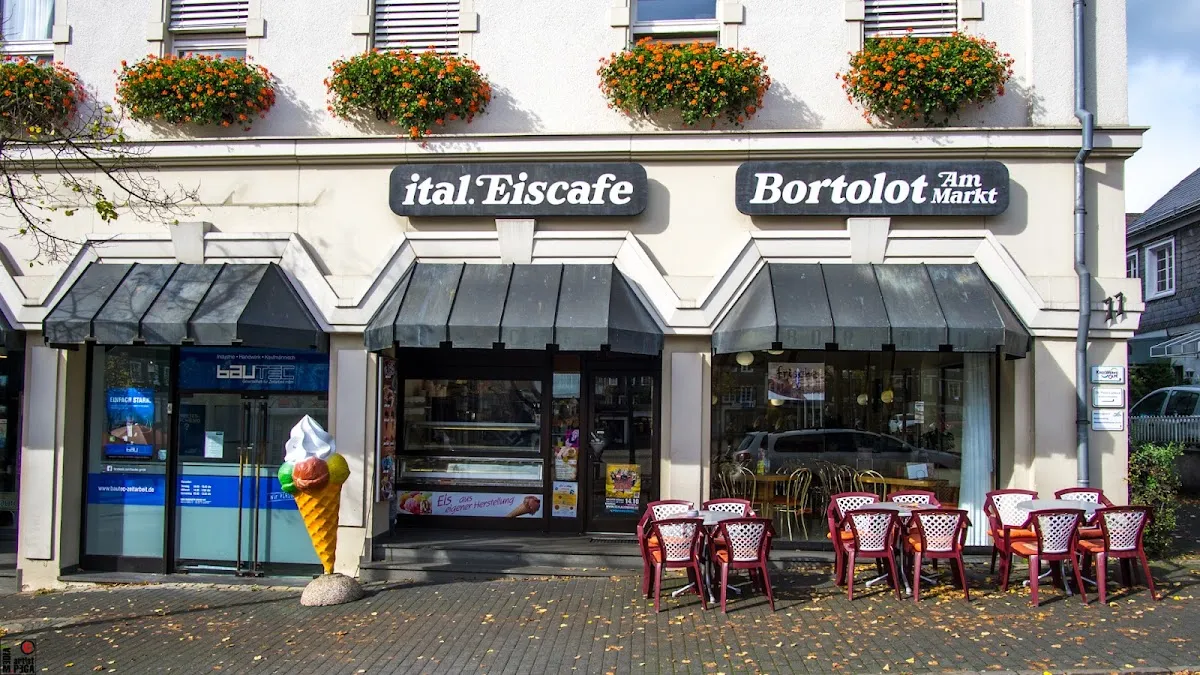BookNoFees: Restavracija – Bortolot Eisdiele – Olpe – Sladoledarna Bortolot, fotografija 1