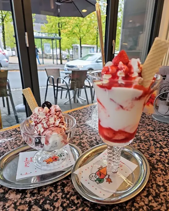 BookNoFees: Restavracija – Bortolot Eisdiele – Olpe – Sladoledarna Bortolot, fotografija 3