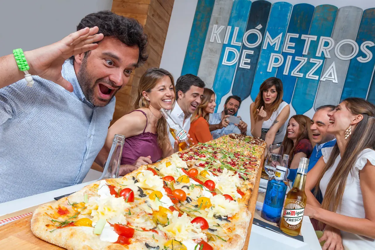 BookNoFees: Restavracija – Kilómetros de Pizza – Madrid – Kilometri pice, fotografija 1