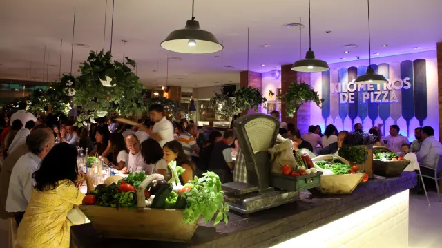 BookNoFees: Restavracija – Kilómetros de Pizza – Madrid – Kilometri pice, fotografija 3