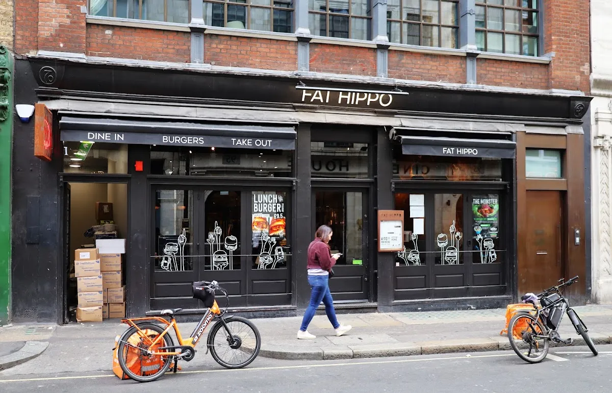 BookNoFees: Restavracija – Fat Hippo Soho – London – Fat Hippo Soho, fotografija 1