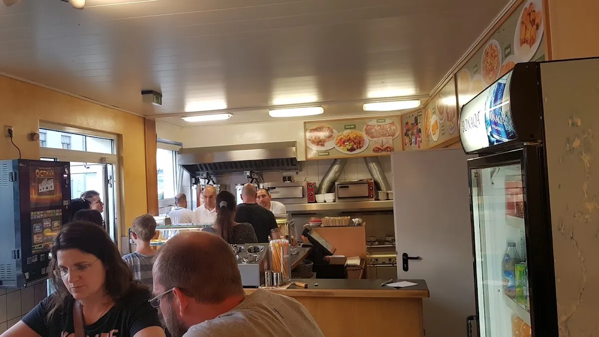 BookNoFees: Restavracija – Cappadocia Döner Grill Pizza – Erwitte – Cappadocia Döner Grill Pizza, fotografija 1