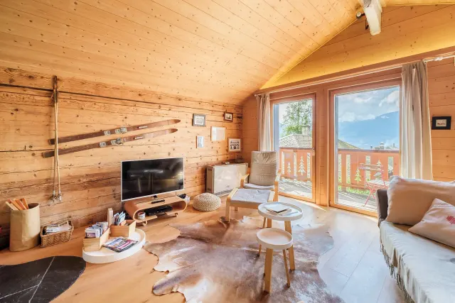 BookNoFees: Chalet Rouge Cœur – zgodovinska koča s pogledom na Dents du Midi – Fenalet-Sur-Bex