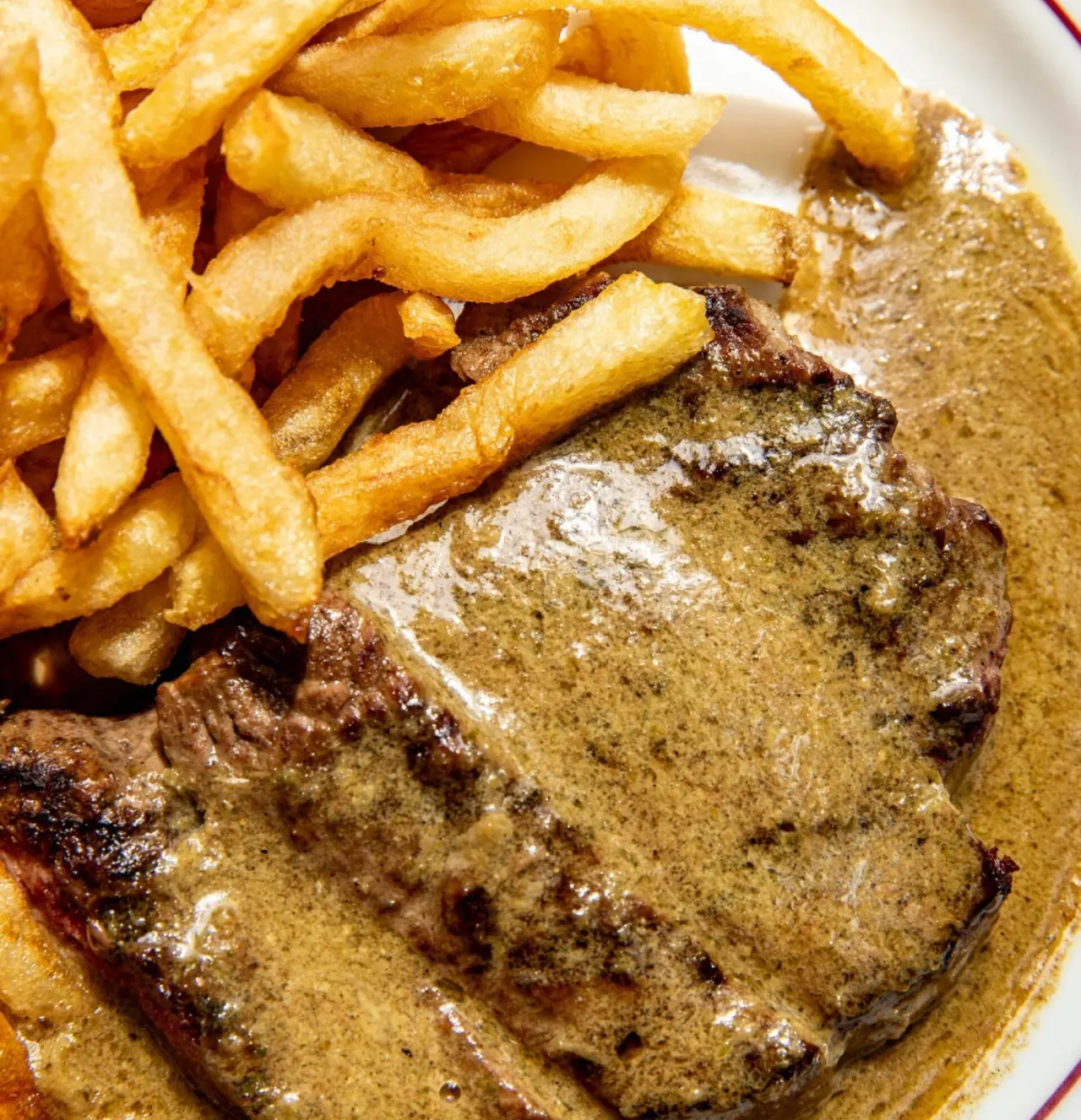 BookNoFees: Restavracija – Le Relais de l'Entrecôte – Paris – Restavracija »Le Relais de l'Entrecôte«, fotografija 1