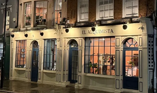 BookNoFees: El Alquimista, London