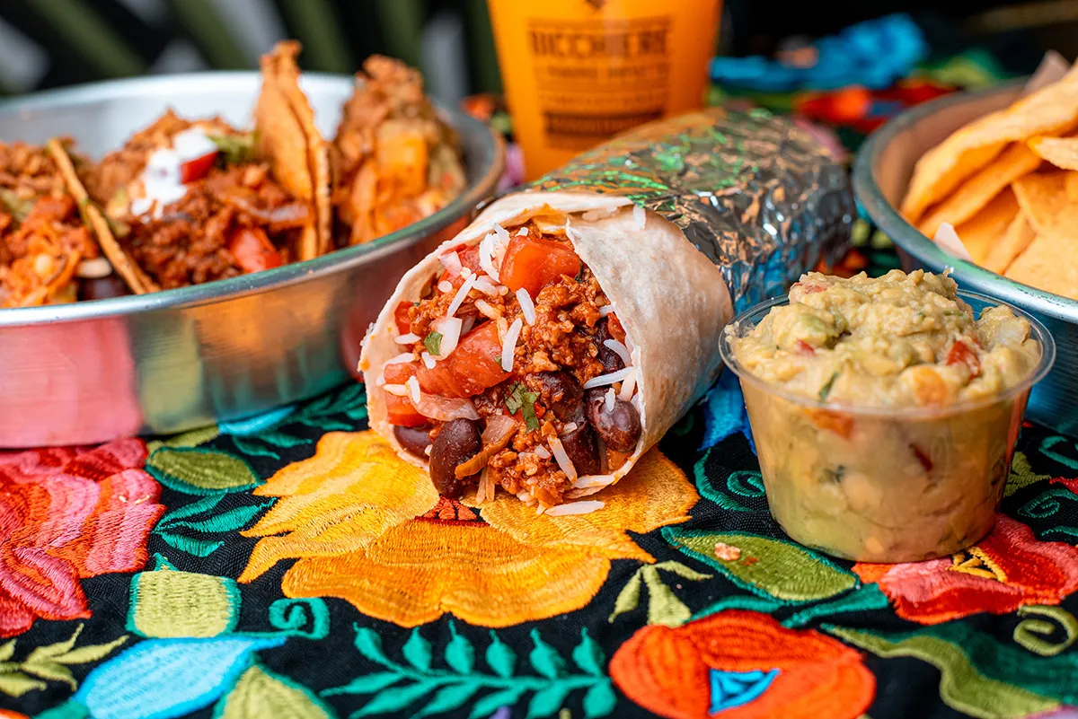 BookNoFees: Restavracija – Maybu - Margaritas y Burritos – Rome – Maybu – Margarite in burritoji, fotografija 1