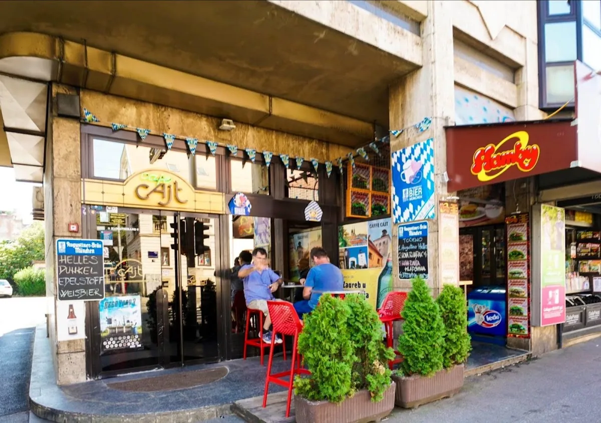 BookNoFees: Kavarna – Cafe Cajt – Zagreb – Cafe Cajt, fotografija 1