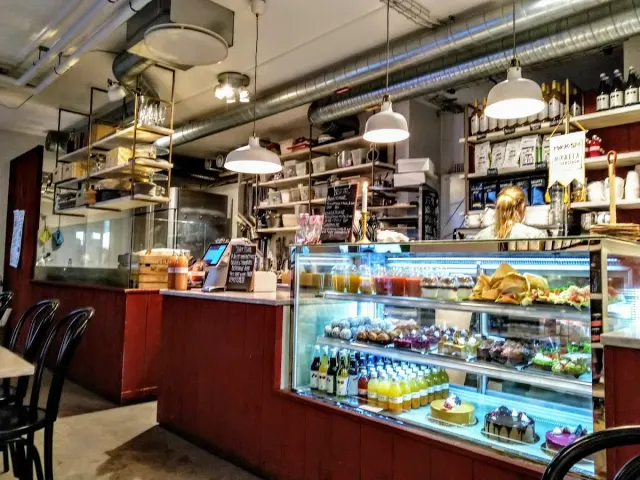 BookNoFees: Pekarna – Haga tårtcompani & bageri – Stockholm – Haga – slaščičarna in pekarna, fotografija 3