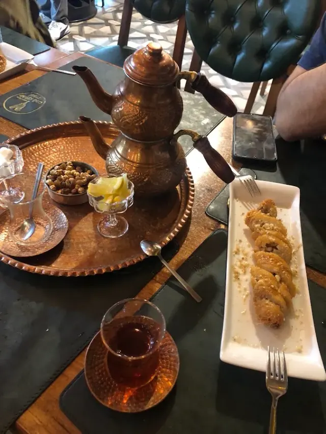 BookNoFees: Restavracija – Erzurum Cağ Kebap Tesisi – Istanbul – Erzurum Cağ Kebap Tesisi, fotografija 2