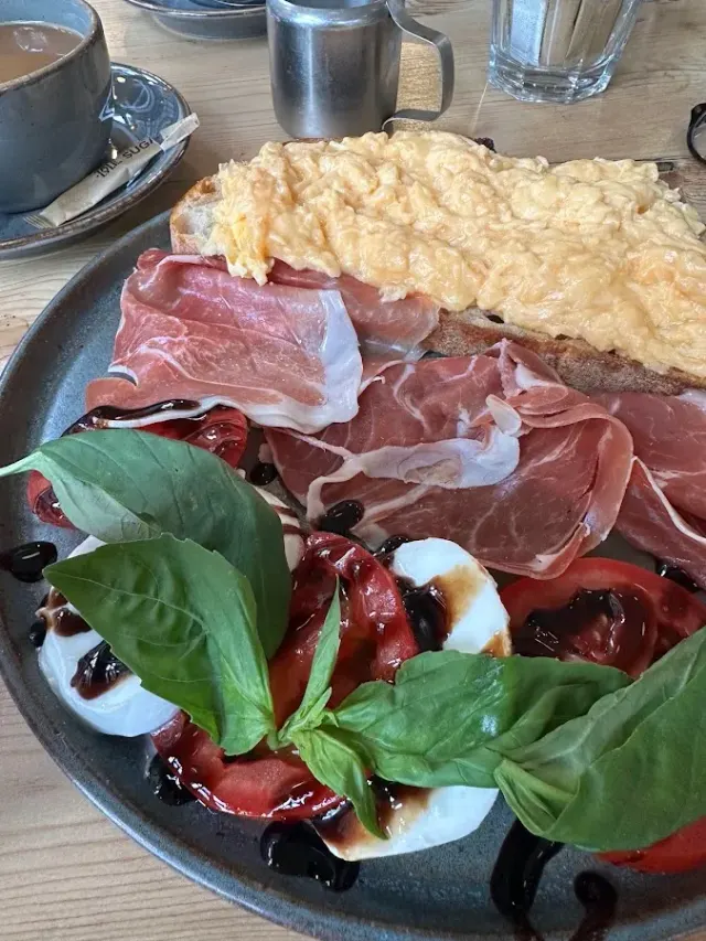 BookNoFees: Restavracija – Café Route – London – Café Route, fotografija 2