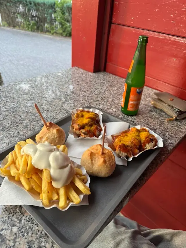 BookNoFees: Restavracija – Futterkrippe – Kreuztal – korito za krmo, fotografija 2