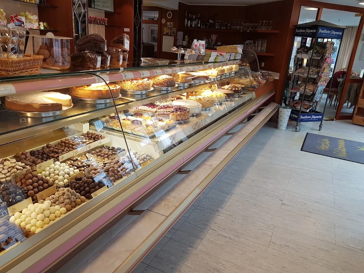 BookNoFees: Restavracija – Café und Konditorei Matthias König – Schmallenberg – Kavarna in slaščičarna Matthias König, fotografija 1