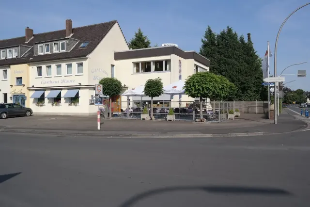 BookNoFees: Restavracija – Kautz Hotel Gasthaus – Kamen – Kautz Hotel in gostilna, fotografija 2