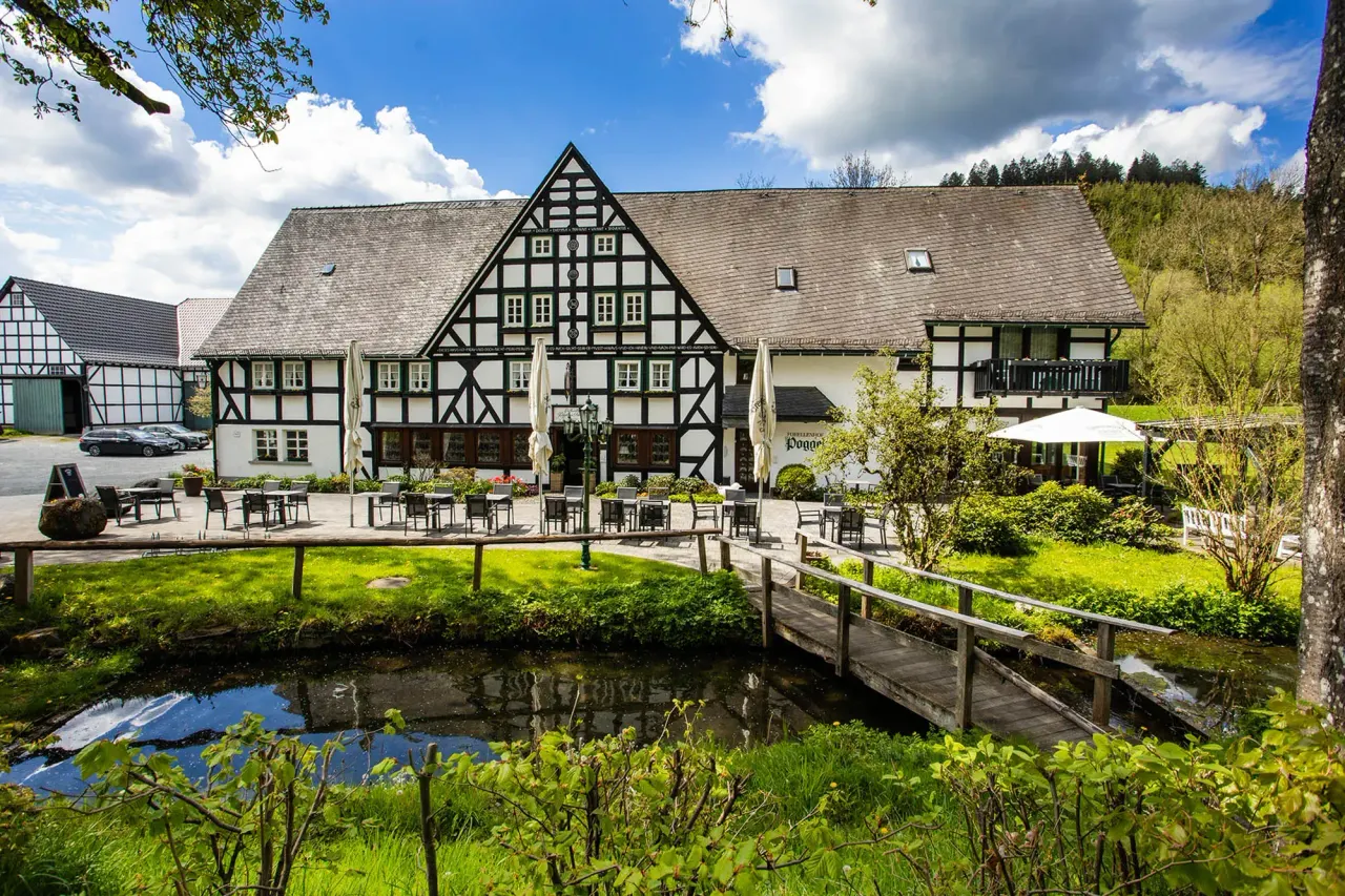 BookNoFees: Restavracija – Forellenhof Poggel – Eslohe – Ribogojnica Poggel, fotografija 1