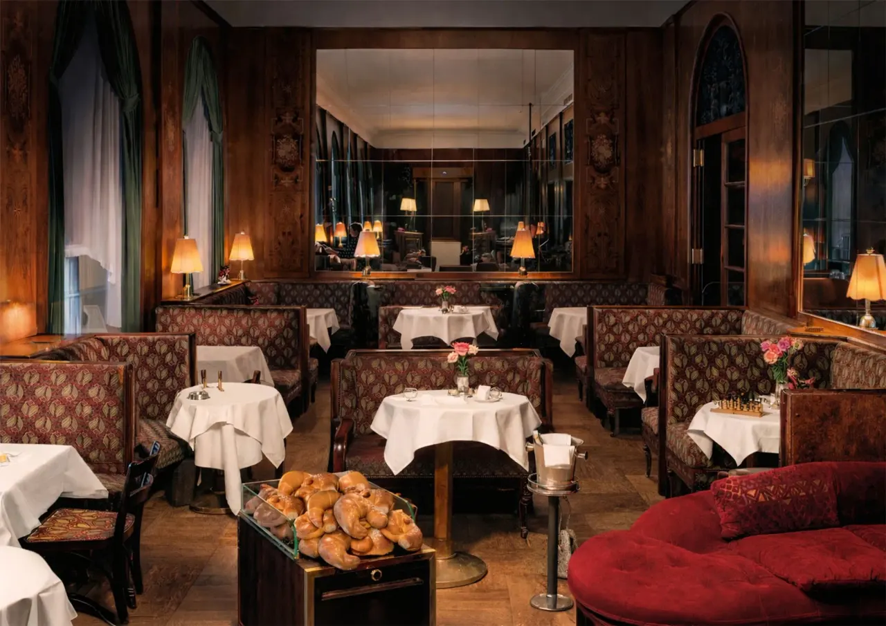 BookNoFees: Kavarna – Café Landtmann – Vienna – Kavarna Landtmann, fotografija 1
