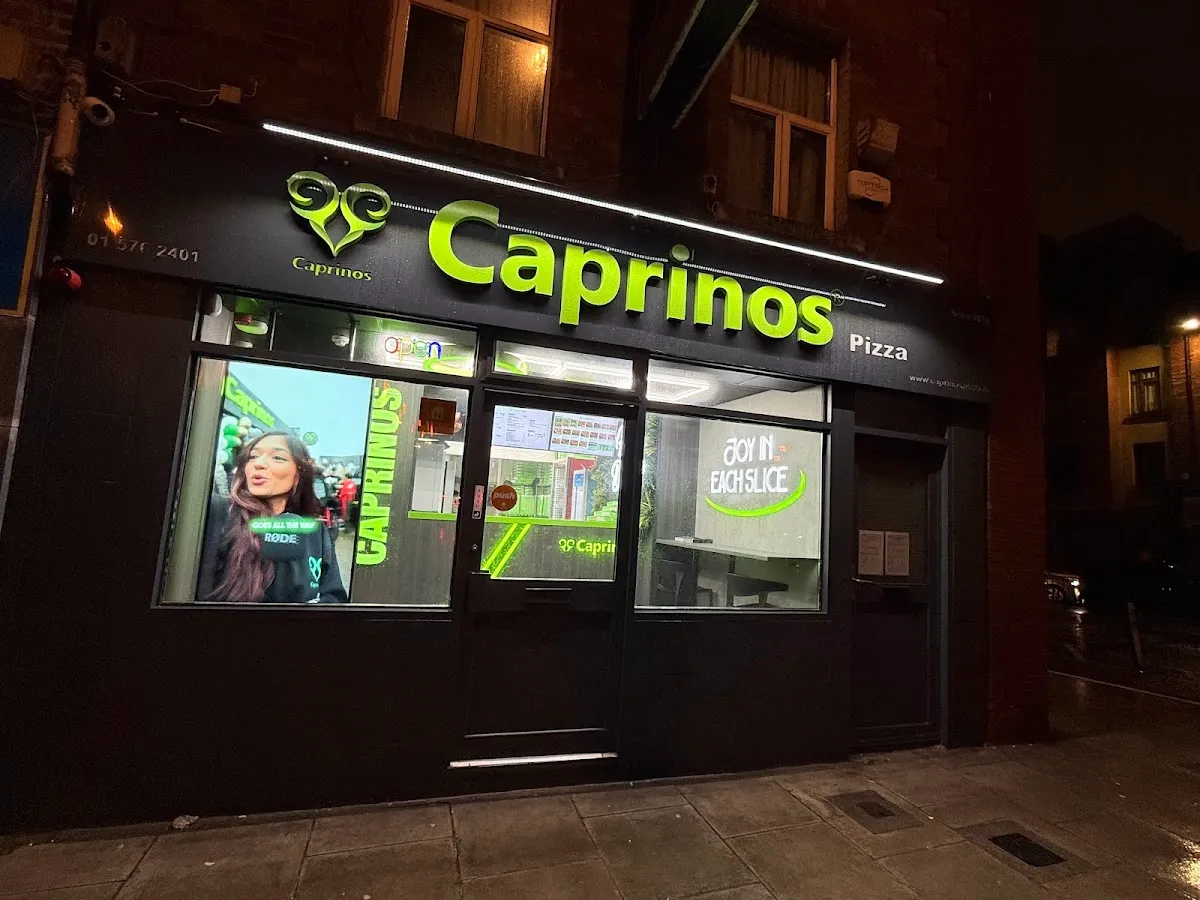 BookNoFees: Okrepčevalnica – Caprinos – Dublin – Koze, fotografija 1