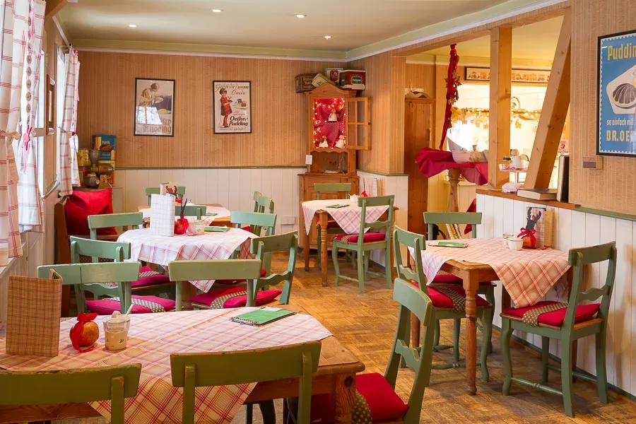 BookNoFees: Pekarna – Café Backes – Schmallenberg – Café Backes, fotografija 1