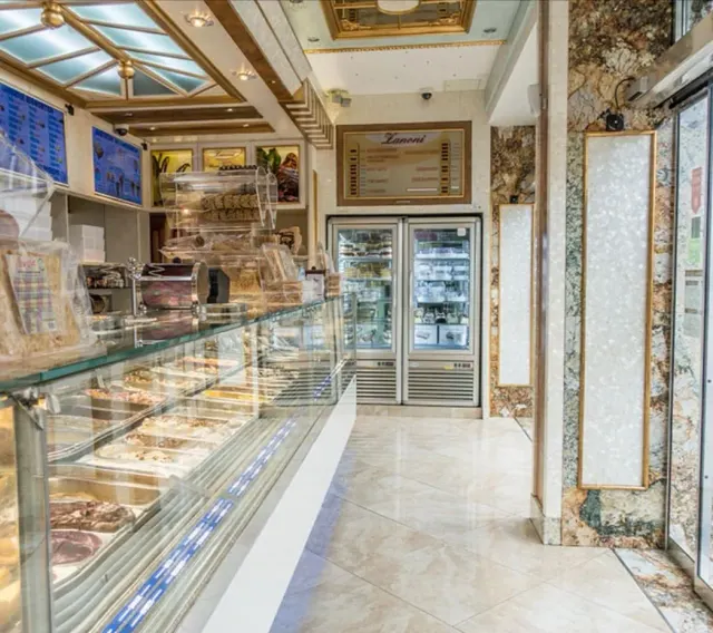 BookNoFees: Kavarna – Eissalon Garda – Vienna – Garda Lounge, fotografija 2