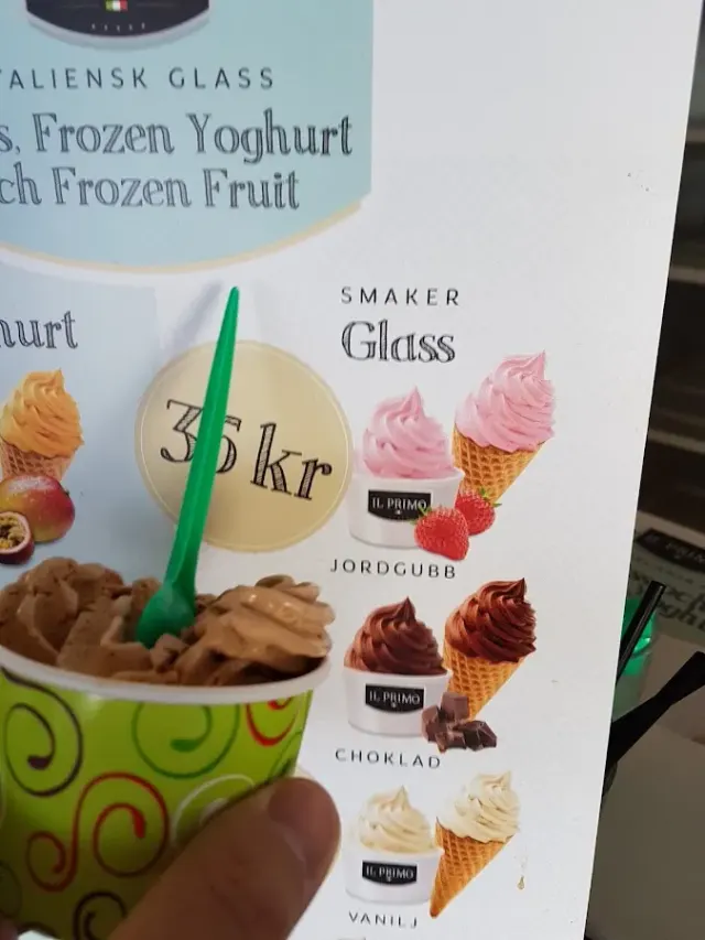 BookNoFees: Kavarna – Cafékoppen – Stockholm – Kavne skodelice, fotografija 2