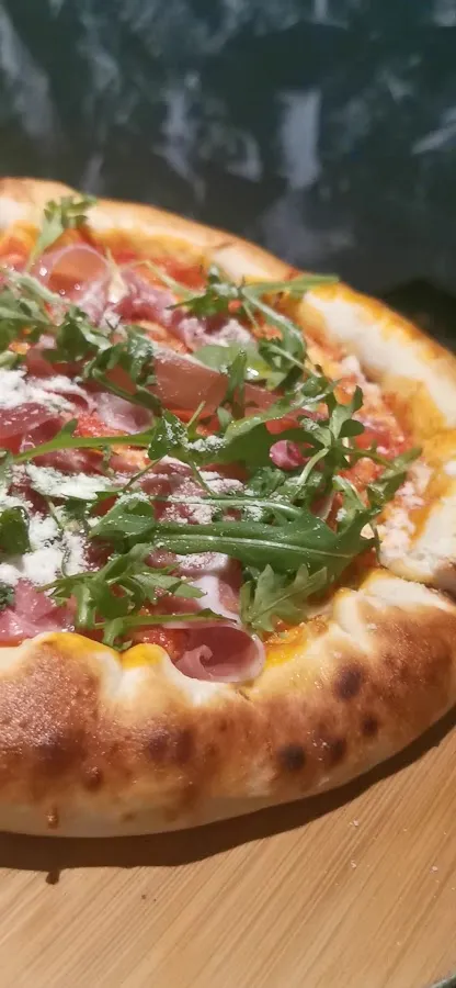 BookNoFees: Restavracija – Castellano's Pizza – London – Castellanova pizza, fotografija 3