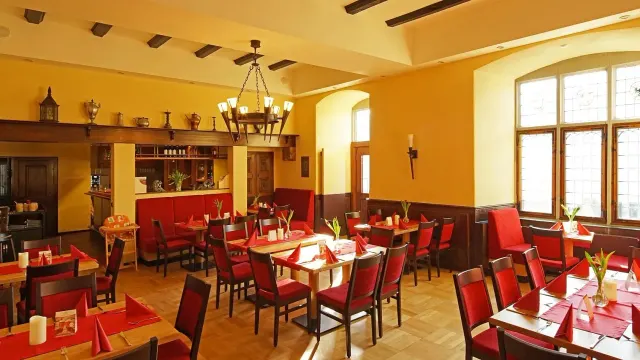 BookNoFees: Restavracija – Burgrestaurant Altena – Altena – Restavracija Burgrestaurant Altena, fotografija 2