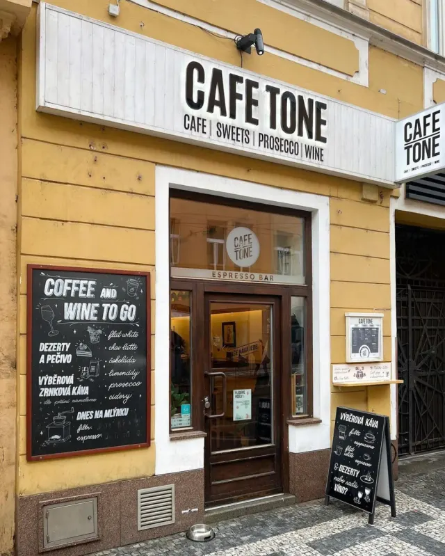 BookNoFees: Kavarna – Cafe Tone – Prague – Cafe Tone, fotografija 2