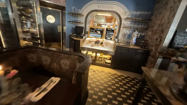 BookNoFees: Restavracija – Bistro Bardot – Helsinki – Bistro Bardot, fotografija 3