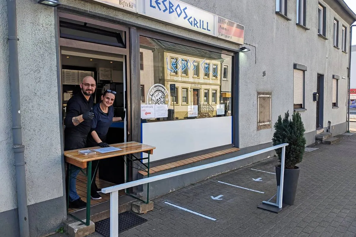 BookNoFees: Okrepčevalnica – Imbiß Lesvos Grill – Hemer – Gostilna Lesvos Grill, fotografija 1