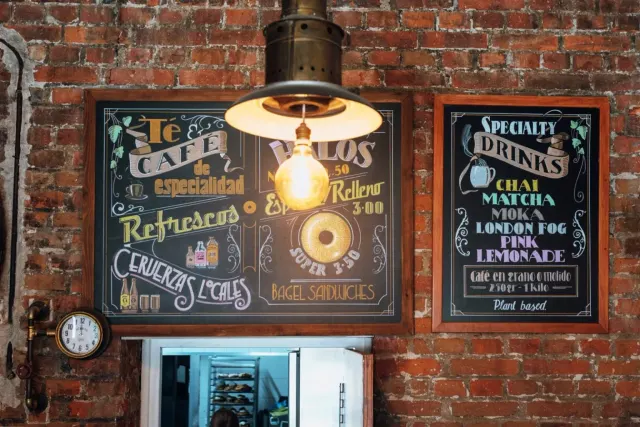 BookNoFees: Kavarna – Bite Me Café – Madrid – Bite Me Café, fotografija 2