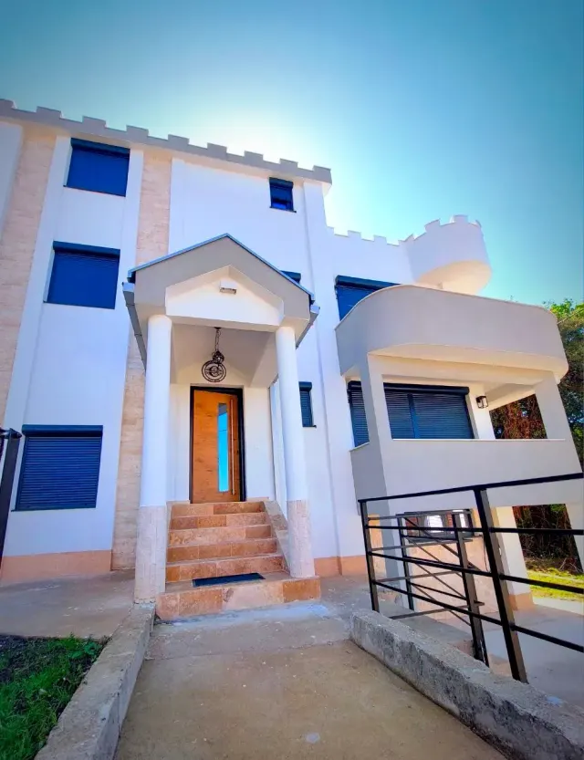 BookNoFees: GreenCastle Počitniški apartma Rapunzel – Bar Montenegro