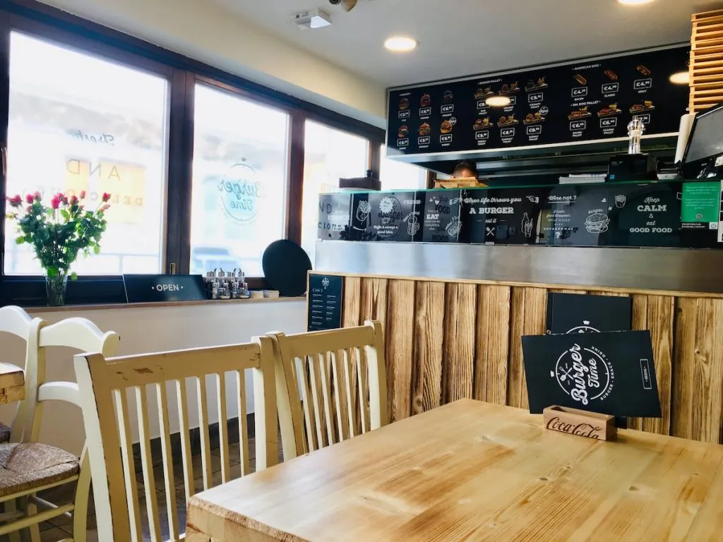BookNoFees: Restavracija – Burger Time – Ljubljana – Čas za burgerje, fotografija 1