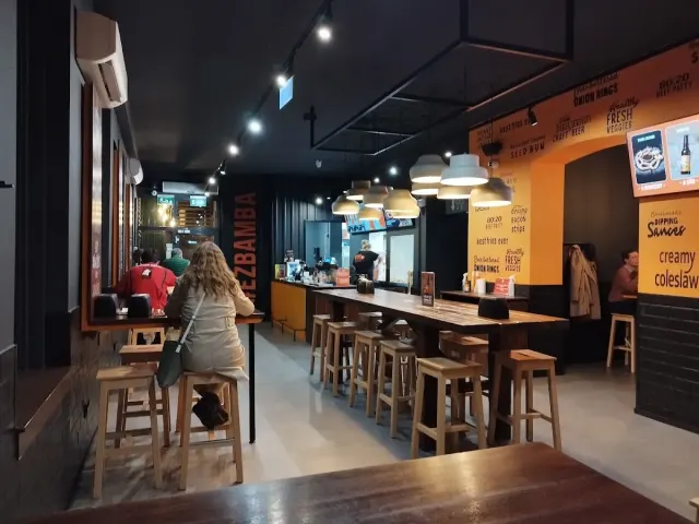 BookNoFees: Restavracija – Bamba Marha Burger Bar – Budapest – Bamba Marha Burger Bar, fotografija 2