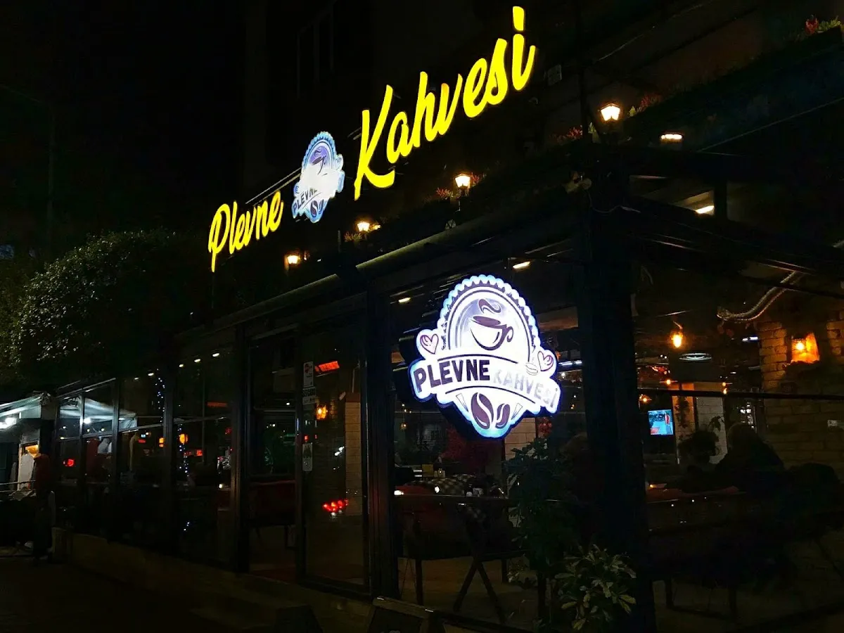BookNoFees: Kavarna – Plevne Kahvesi – Istanbul – Kavarna Plevne, fotografija 1