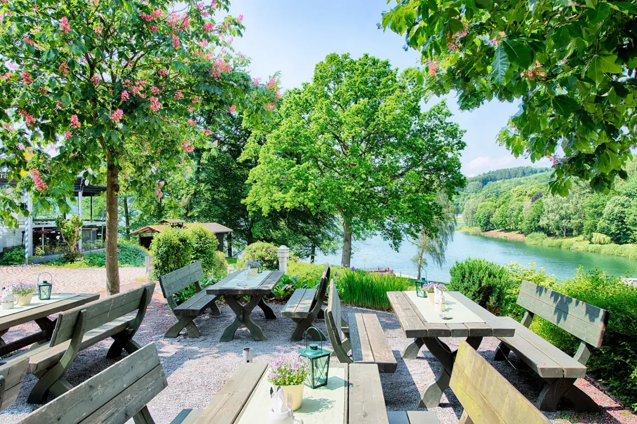BookNoFees: Restavracija – Welcome Hotel Meschede/Hennesee – Meschede – Welcome Hotel Meschede/Hennesee, fotografija 1