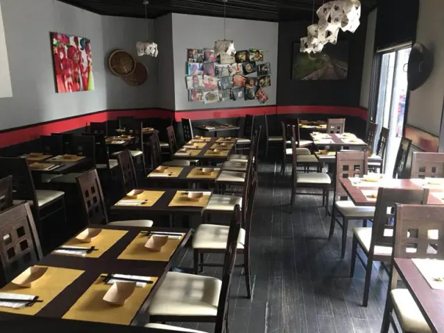 BookNoFees: Restavracija – Dumpling Bar – Rome – Bar s cmoki, fotografija 2