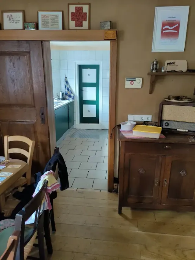 BookNoFees: Restavracija – Landgasthof Schwermer – Kirchhundem – Podeželski gostilni Schwermer, fotografija 2