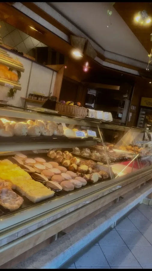 BookNoFees: Restavracija – Bäckerei Matthias Wulf – Lünen – Pekarna Matthias Wulf, fotografija 1