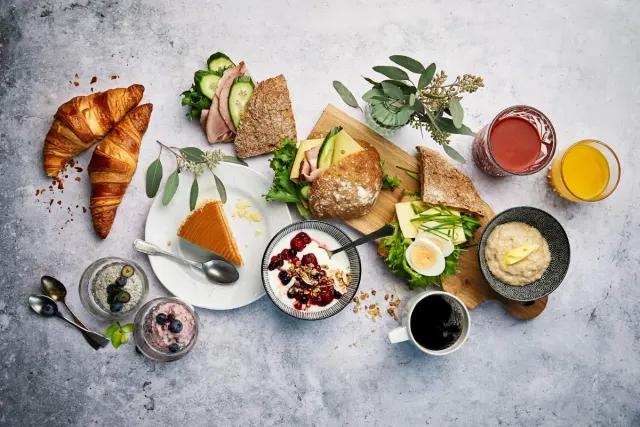 BookNoFees: Kavarna – Fazer Café – Helsinki – Priprava kave, fotografija 3