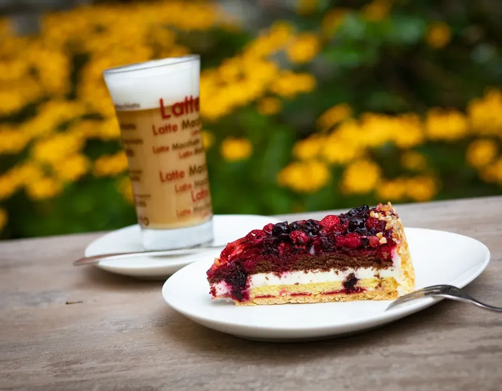 BookNoFees: Restavracija – Café im Park – Warstein-Suttrop – Kavarna v parku, fotografija 1